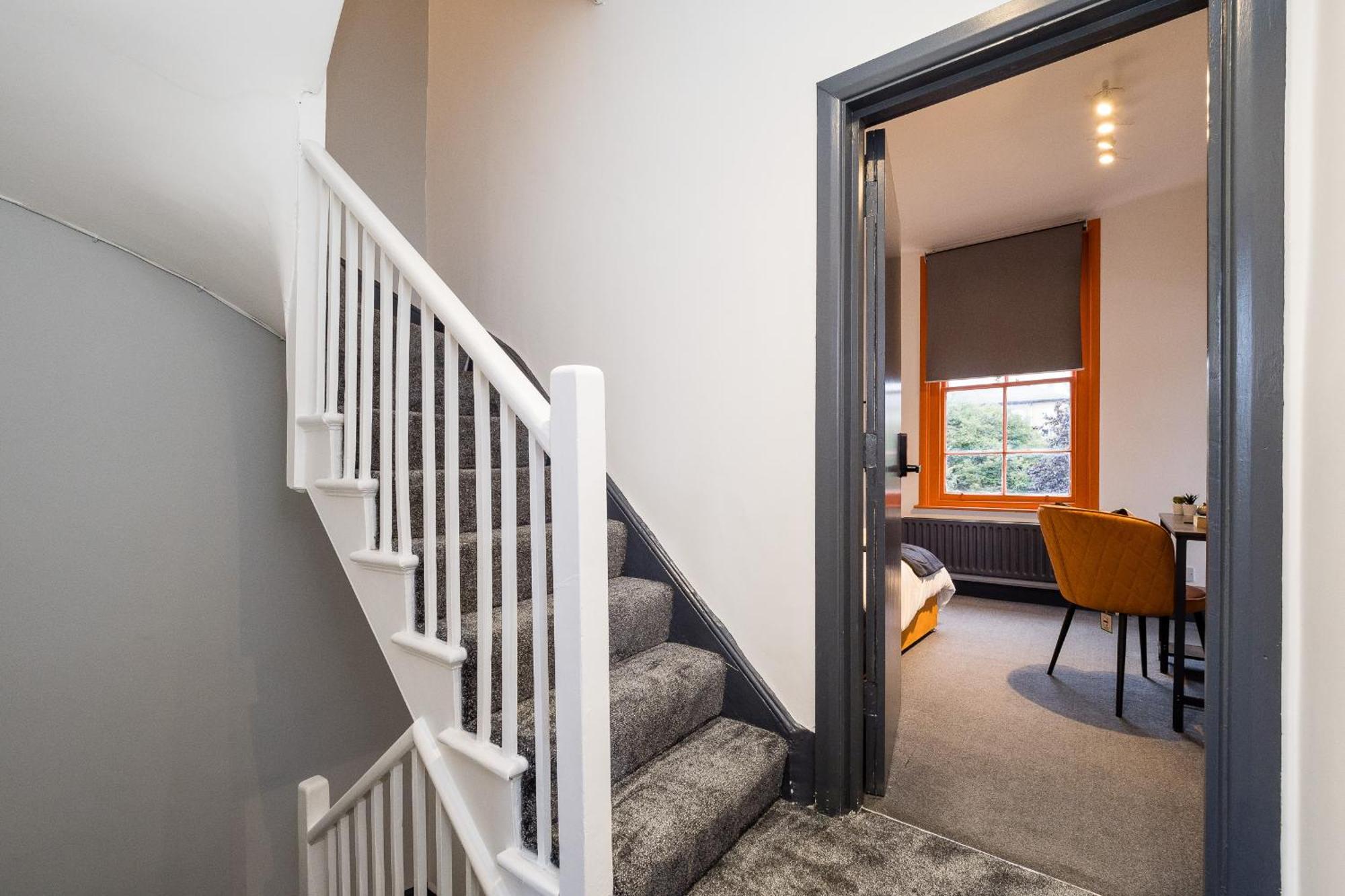 Spacious 6 Ensuite Bedroom House In Central London Exterior photo